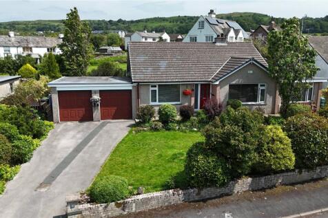 Robby Lea Drive, Kendal LA9 4 bed bungalow for sale