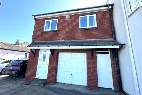 2 bedroom detached house for sale
