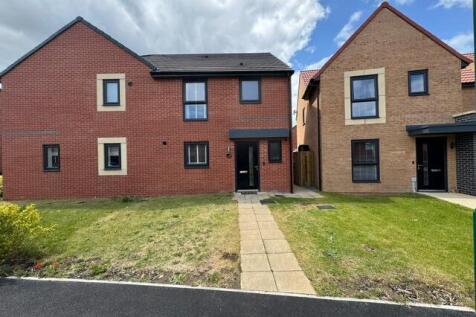 3 bedroom semi-detached house for sale