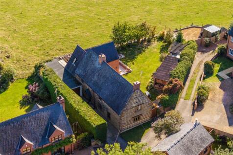Oak Street, Weedon, Northampton... 5 bed detached house for sale