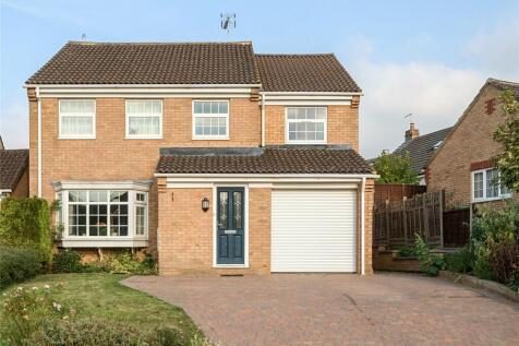 Stewart Drive, Silverstone... 4 bed detached house for sale