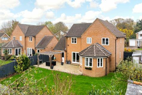 Hillside Avenue, Silverstone... 4 bed detached house for sale