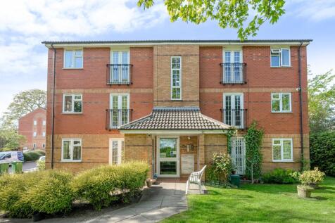 Lady Park Court, Leeds LS17 2 bed flat for sale