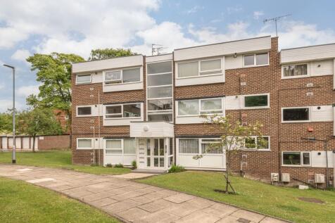 The Moorlands, Off Shadwell Lane... 2 bed flat for sale
