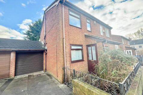 2 bedroom semi-detached house for sale