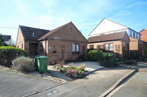 Walton Close, Hereford 2 bed detached bungalow for sale