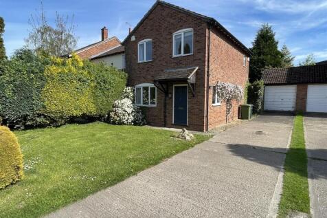 Orchard Close, Bodenham, Hereford 3 bed semi