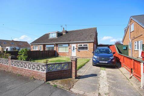 3 bedroom semi-detached bungalow for sale