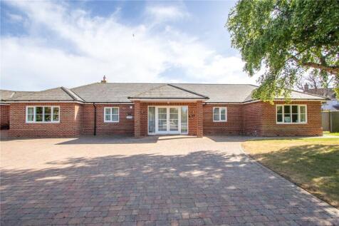 4 bedroom bungalow for sale