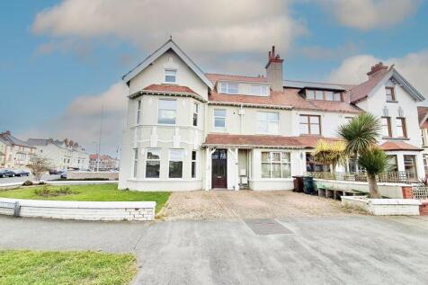 1 St. Davids Road, Llandudno 2 bed apartment for sale