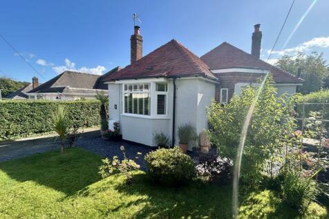 2 bedroom detached bungalow for sale