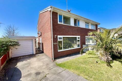 Narrow Lane, Llandudno Junction 3 bed semi