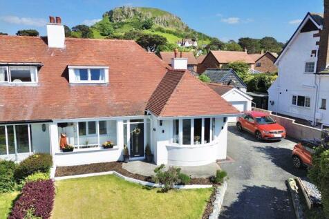 3 bedroom semi-detached bungalow for sale