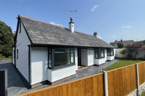 The Bungalow, Ellesmere Port 5 bed detached house for sale