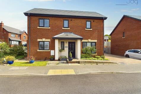 3 bedroom detached house for sale