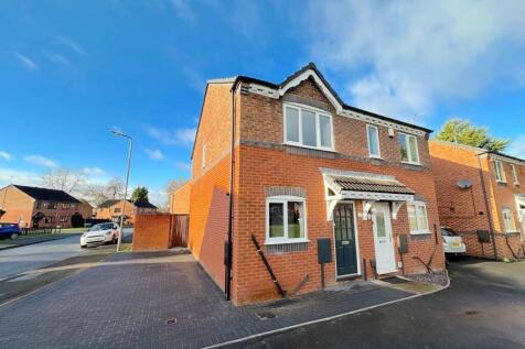 2 bedroom semi-detached house for sale