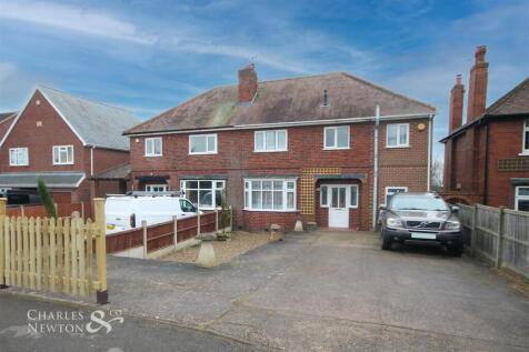4 bedroom semi-detached house for sale