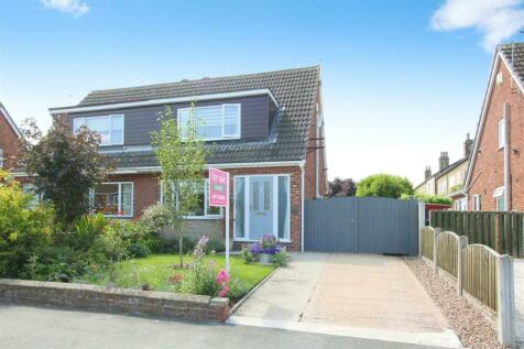 3 bedroom semi-detached house for sale