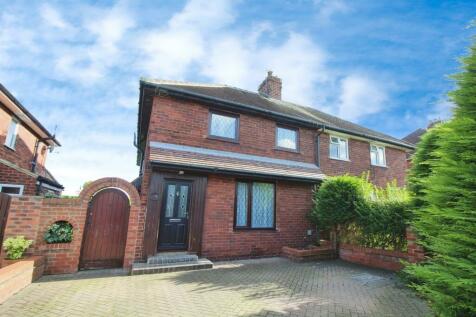 4 bedroom semi-detached house for sale