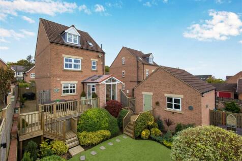 Church Hill Rise, Leeds LS25 4 bed detached house for sale