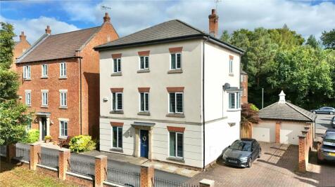 5 bedroom detached house for sale