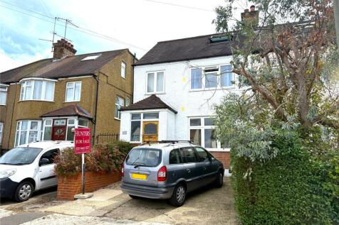 Wentworth Road, Barnet, EN5 4 bed semi