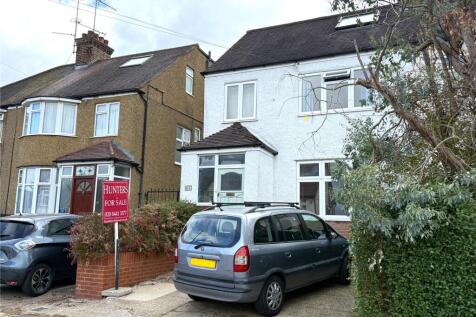 Wentworth Road, Barnet, EN5 4 bed semi