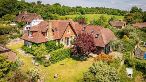 Littleton Lane, Littleton, Guildford 4 bed detached house for sale