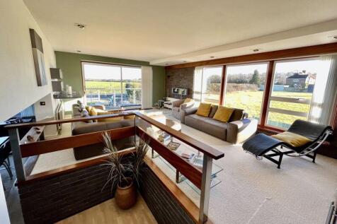 Hunton Road, Marden 2 bed detached bungalow for sale