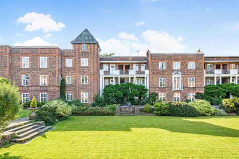 St. Andrews Square, Surbiton 2 bed apartment for sale