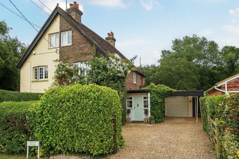 Fisher Lane, Chiddingfold, 4 bed semi