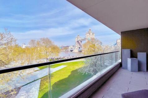 Crown Square, London, SE1 2 bed apartment for sale