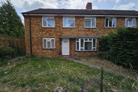 Peggotty Way, Uxbridge, UB8 2 bed apartment for sale