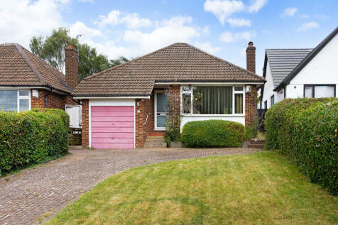 2 bedroom detached bungalow for sale