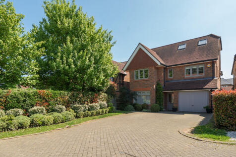 5 bedroom detached house for sale