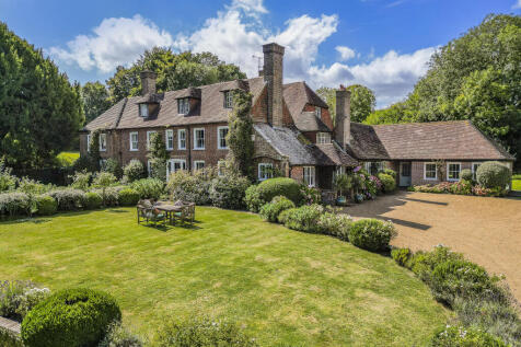 8 bedroom detached house for sale