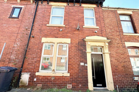 5 bedroom terraced house for sale