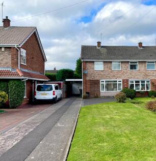 Southfield Road, Wednesfield... 3 bed semi