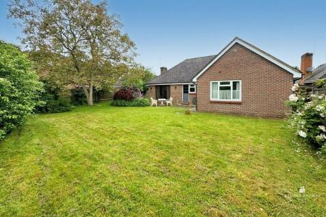 Cherrymeade, Benfleet 3 bed detached bungalow for sale