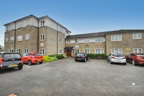 Hart Road, Benfleet 2 bed apartment for sale