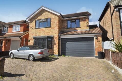 Martingale, Benfleet 4 bed detached house for sale