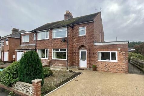 3 bedroom semi-detached house for sale