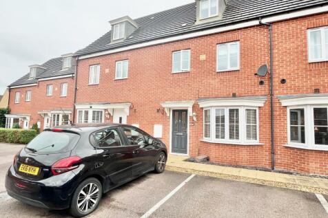 4 bedroom terraced house for sale