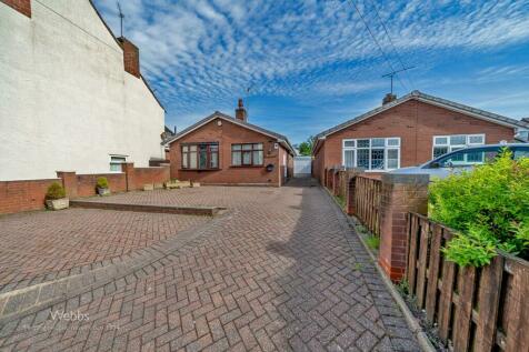 2 bedroom detached bungalow for sale