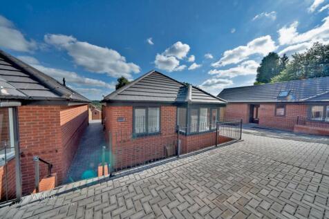 St Saviours Court, Hednesford... 2 bed detached bungalow for sale