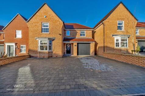 Tomkinson Heights, Hednesford... 4 bed detached house for sale