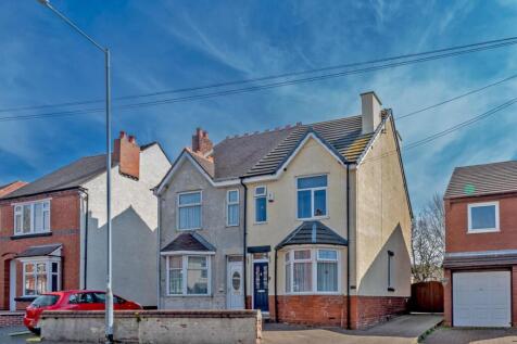 Dartmouth Road, Cannock WS11 3 bed semi