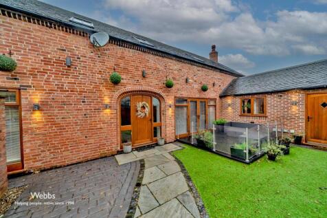 Watling Street, Cannock WS11 3 bed barn conversion for sale