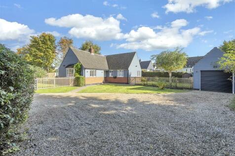 3 bedroom detached bungalow for sale