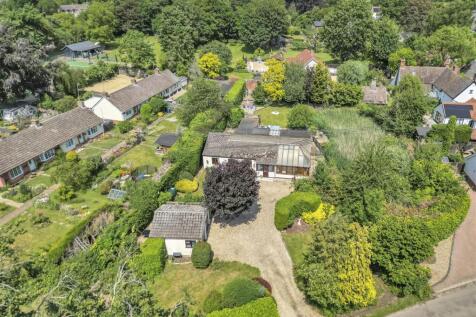 Welham Lane, Risby, Bury St. Edmunds 4 bed detached bungalow for sale
